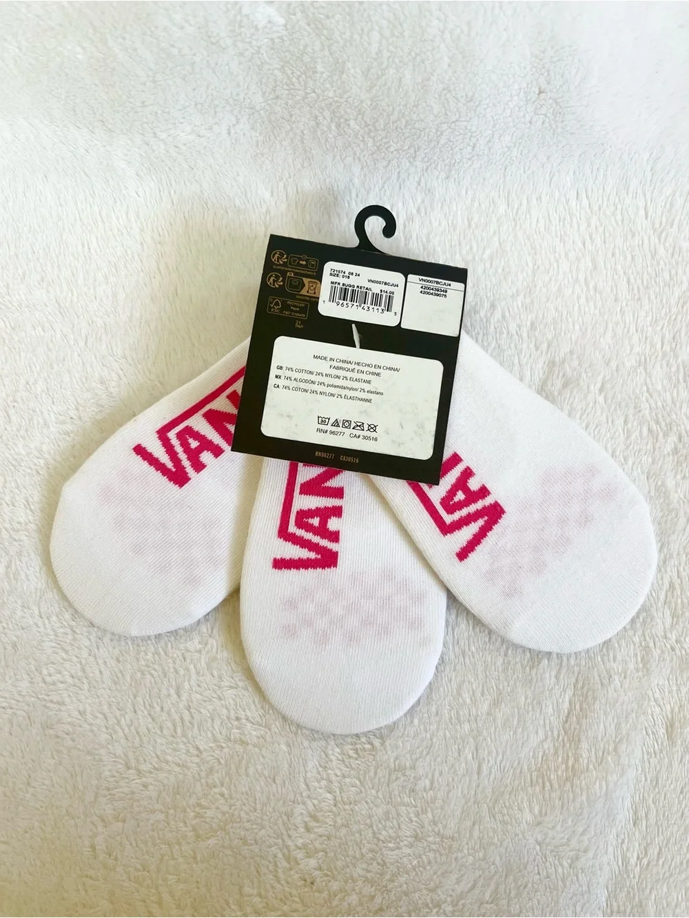 Vans Classic Canoodle 3-Pack White Girl’s Socks(1-6)